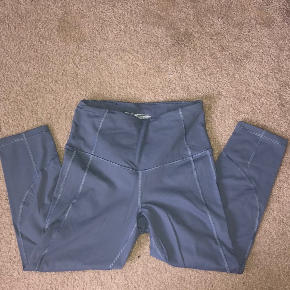 Victoria Secret Knockout Gray Capri